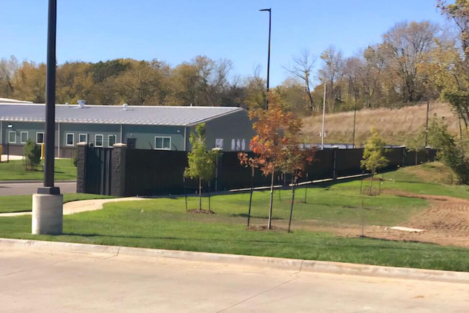 Metal screen fence - Unified Government Public Facilities - Kansas City, Kansas